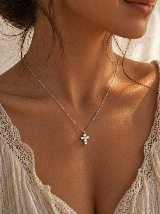 Collier Stella – Croix Étincelante