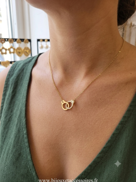 Collier Menottes en Acier Inoxydable  L'Élégance Rebelle