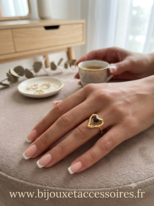 Bague Cœur Noir en Acier Inoxydable Réglable  L'Élégance Tendance